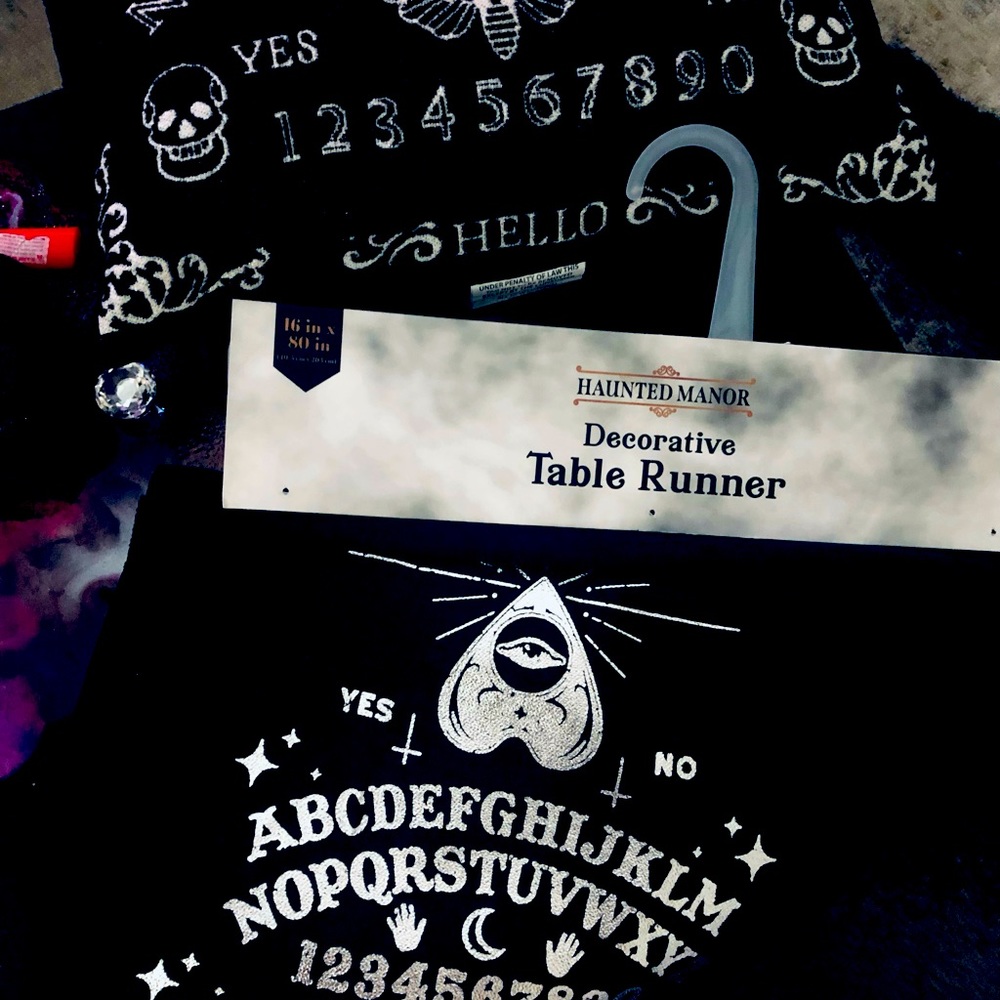 🎃 👻 HALLOWEEN Two Piece Ouija board Set- Pillow and Table or Couch Runner